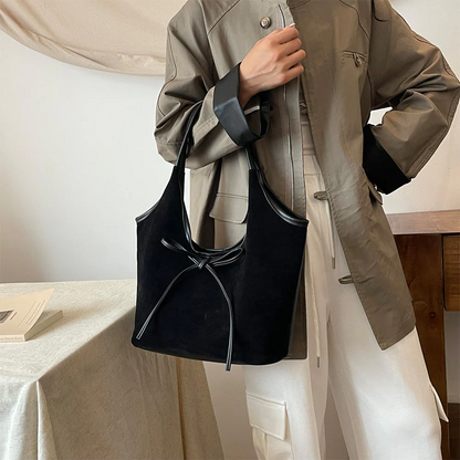Celina | Bolso tipo cubo con nudo