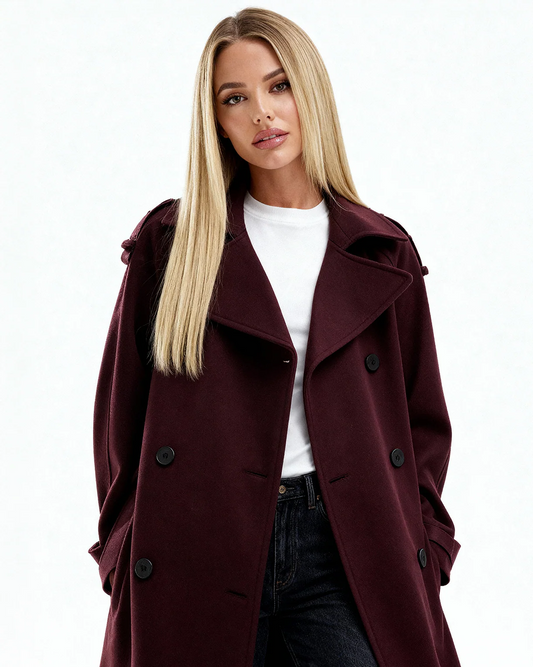 Amalia | Gabardina color vino