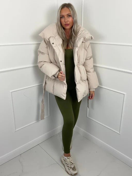 Elina | Chaqueta corta acolchada con cinturón