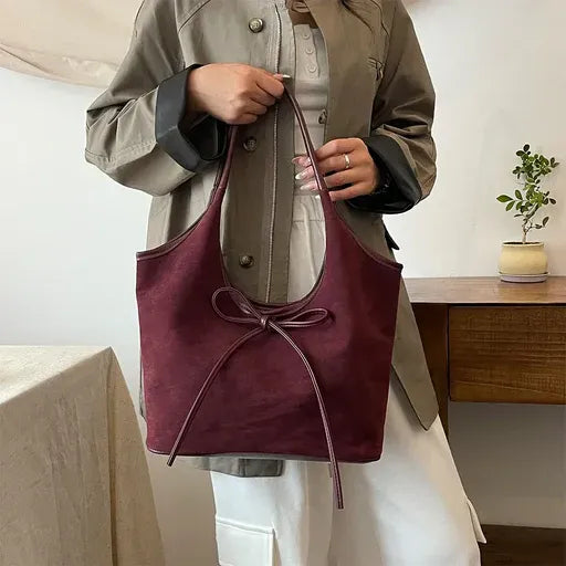 Celina | Bolso tipo cubo con nudo