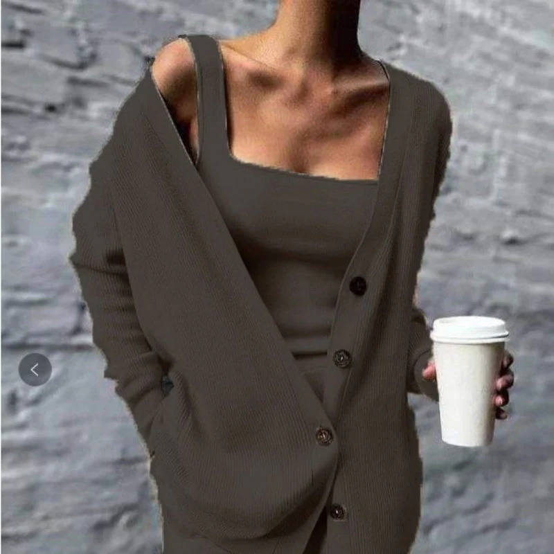 Noa – Conjunto Cómodo y Elegante de 3 Piezas